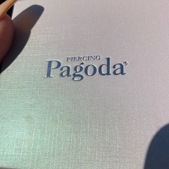 Elephant Opal Necklace - Picture 3 of 3